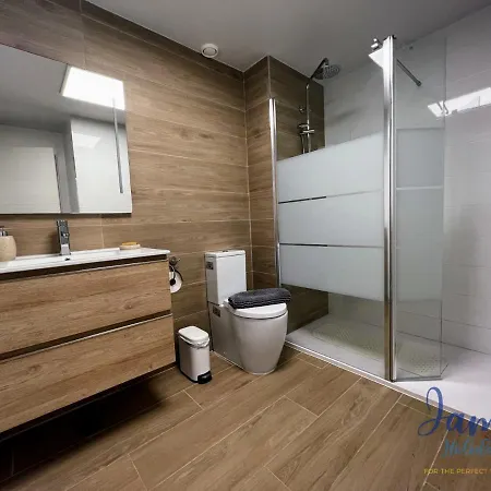 Apartament Luxurious 1st Floor With Com Pool Vm22 *