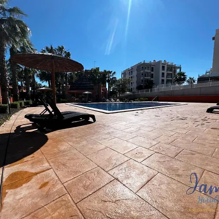 Apartament Luxurious 1st Floor With Com Pool Vm22